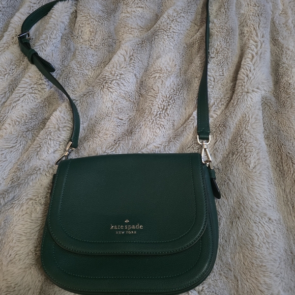 Kate Spade Blake Saddlebag Pebbled Leather Crossbody In Forest Green. Never Used - Picture 6 of 14